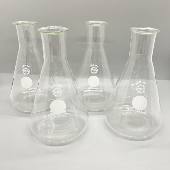 Vintage 300 ml Pyrex Erlenmeyer Flask Beaker Glass Lab Chemistry USA Heat School - Picture 1 of 5